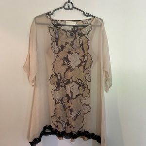 Beautiful all silk top in size small